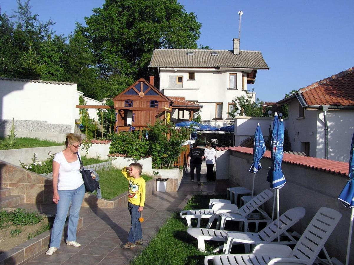 Hotel Aleksievata Kashta Gurgulyat Exterior foto